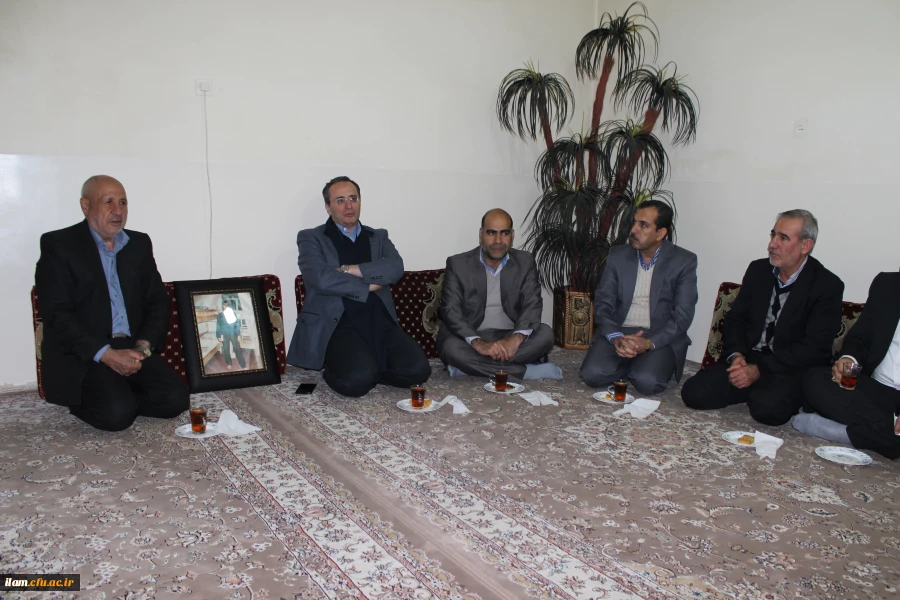 دیدار آقای دکتر مهرمحمدی با خانواده معظم شهید دانشجو-معلم علی شیروانیان 4