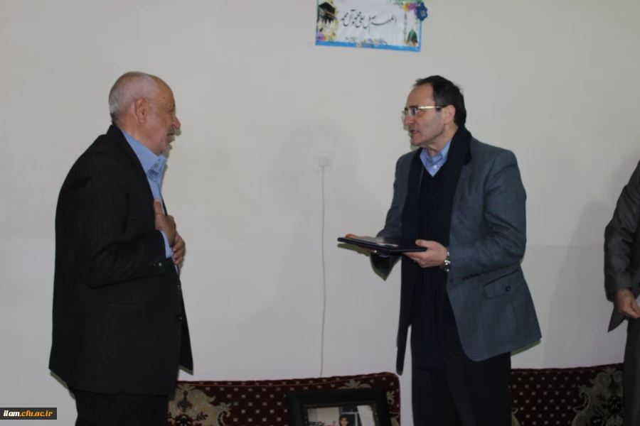 دیدار آقای دکتر مهرمحمدی با خانواده معظم شهید دانشجو-معلم علی شیروانیان 5