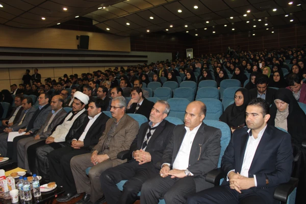 مراسم روز دانشجو با حضور سرپرست دانشگاه فرهنگیان آقای دکتر مهرمحمدی 3