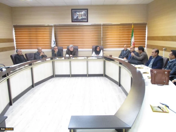 نشست مشترک مسؤلین آموزشی دانشگاه با انجمن ریاضی استان 5