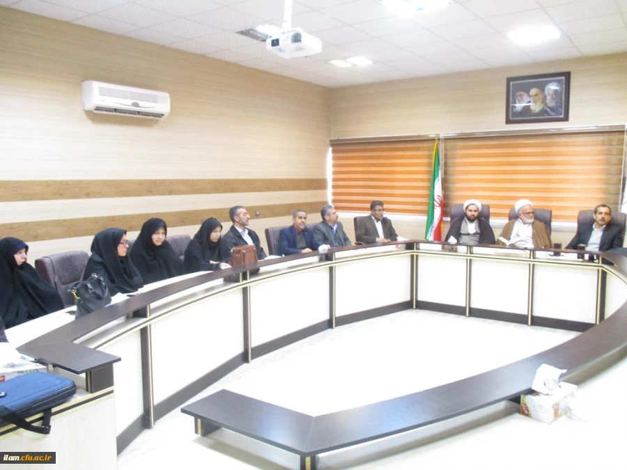 نشست حلقه صالحین