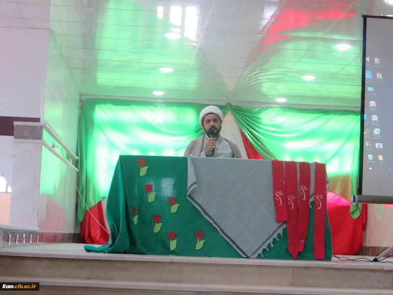 نمایشگاه دستاوردهای علمی و پژوهشی اساتید و دانشجویان