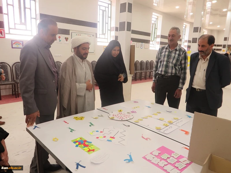 نمایشگاه دستاوردهای علمی و پژوهشی اساتید و دانشجویان