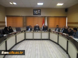 حجت الاسلام و المسلمین عابدی معاون فرهنگی و اجتماعی دانشگاه فرهنگیان در جمع کارکنان دانشگاه فرهنگیان ایلام: