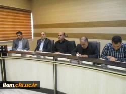 حجت الاسلام و المسلمین عابدی معاون فرهنگی و اجتماعی دانشگاه فرهنگیان در جمع کارکنان دانشگاه فرهنگیان ایلام: