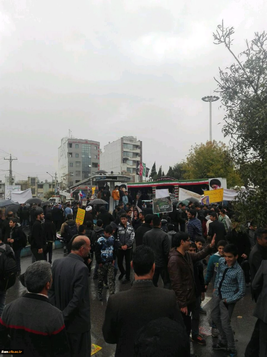 حضور مسئولین و دانشجویان دانشگاه فرهنگیان در راهپیمایی 13 آبان؛