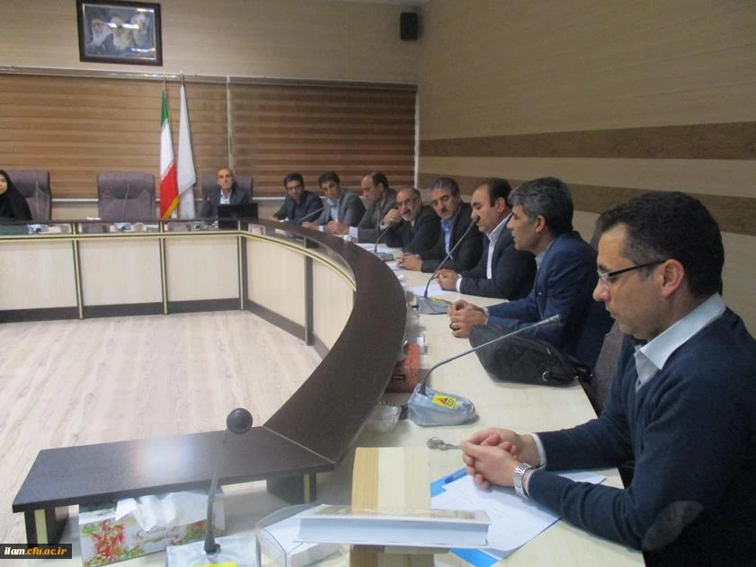 کارگاه آموزشی بالندگی حرفه ای "اقدام پژوهی"جهت اعضای هیات علمی و مدرسین مدعوی دانشگاه فرهنگیان استان. سه شنبه 12 دی ماه 1396.