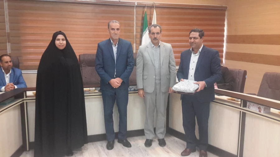 تجلیل از بازنشستگان دانشگاه فرهنگیان استان