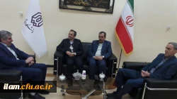 بازدید معاون پژوهش و فناوری دانشگاه فرهنگیان کشور از غرفه دانشگاه فرهنگیان ایلام