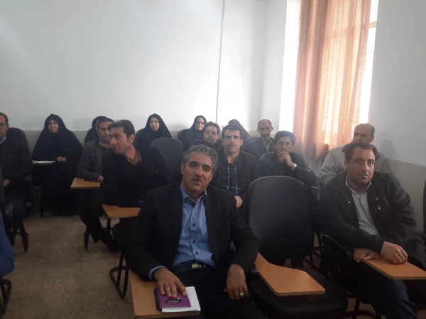 کارگاه آموزشی اخلاق کاربردی در تعلیم و تربیت