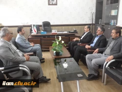 جلسه دانشگاه فرهنگیان با مدیرعامل بانک تجارت استان ایلام