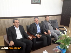جلسه دانشگاه فرهنگیان با مدیرعامل بانک تجارت استان ایلام