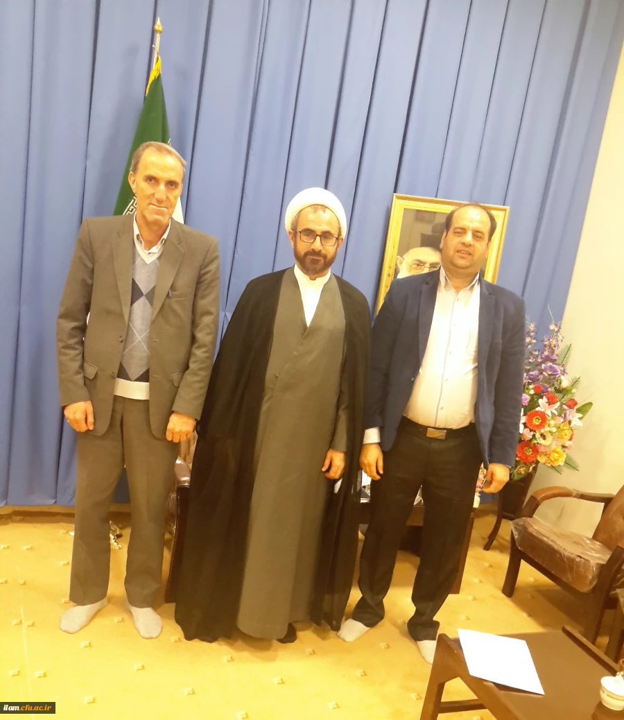 دیدار مسئولین دانشگاه فرهنگیان با نماینده ولی فقیه در استان