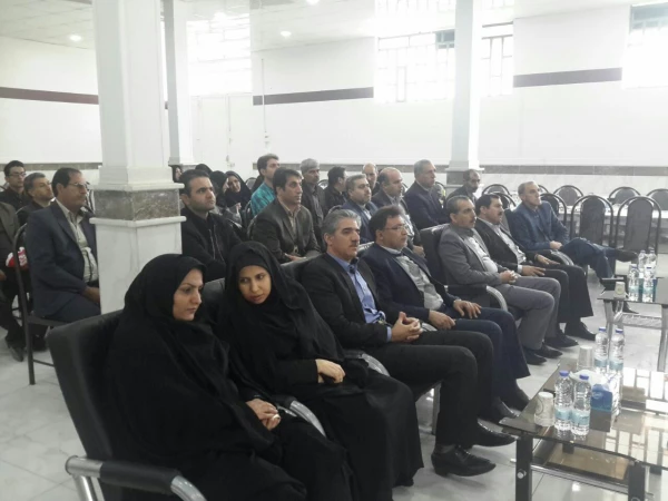 نشست هم اندیشی اساتید و کارکنان دانشگاه با معاونت محترم طرح و برنامه