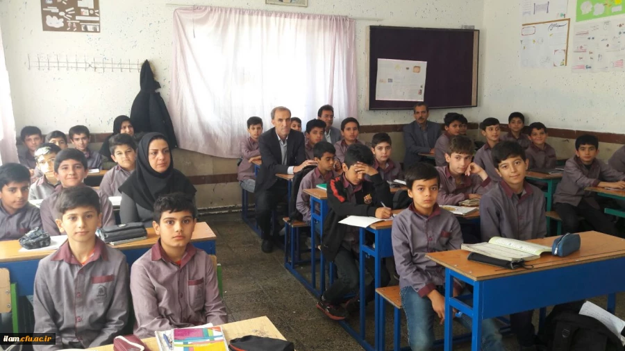 بازدید دانشگاه فرهنگیان از مدارس طرح هدف کارورزی استان