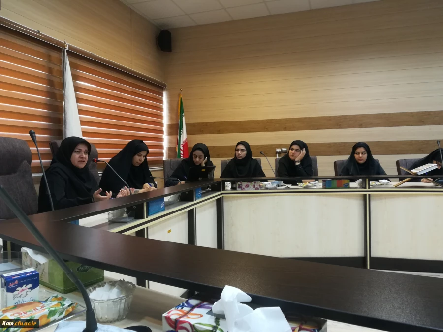 نشست کتاب کودک در پردیس امام جعفر صادق(ع) 