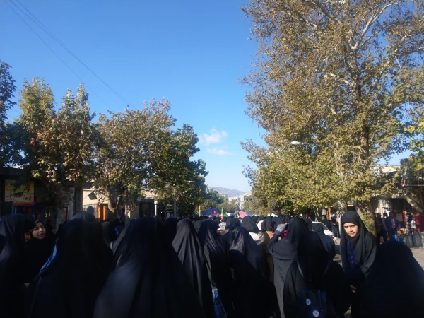 حضور دانشجومعلمان پردیس امام جعفر صادق(ع) در راهپیمایی عظیم مردمی علیه گروهک های اختشاشگر