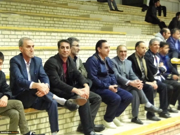 برگزاری مسابقات جام فوتسال به مناسبت 16 آذر در پردیس شهید مدرس