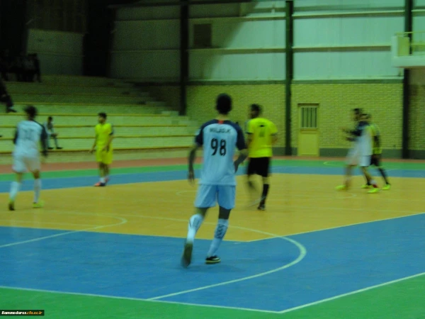 برگزاری مسابقات جام فوتسال به مناسبت 16 آذر در پردیس شهید مدرس