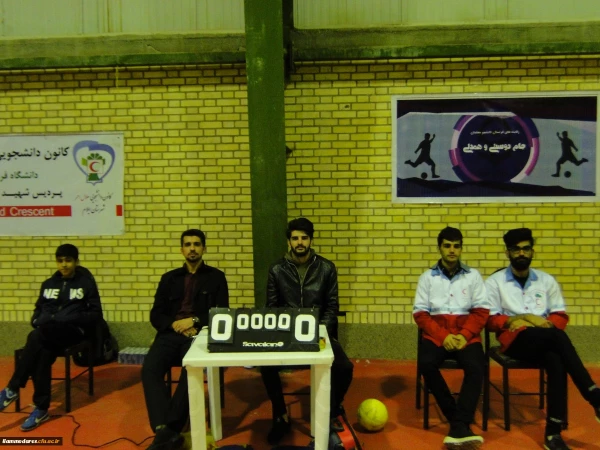 برگزاری مسابقات جام فوتسال به مناسبت 16 آذر در پردیس شهید مدرس
