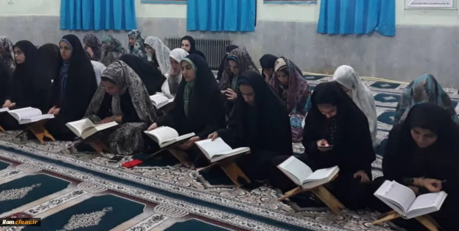 برگزاری مراسم ختم قرآن در خوابگاه پردیس امام جعفرصادق(ع)