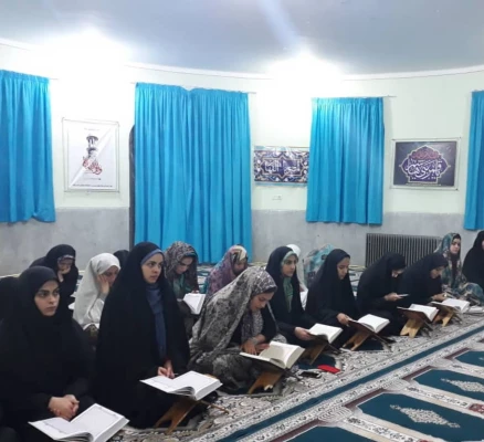 برگزاری مراسم ختم قرآن در خوابگاه پردیس امام جعفرصادق(ع)