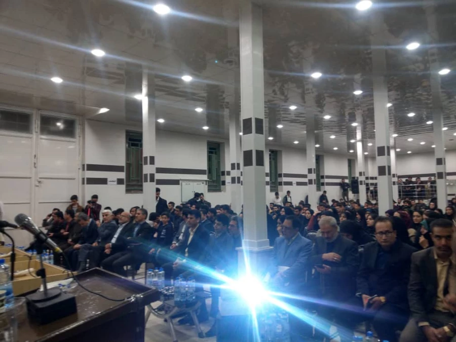 جلسه مناظره بین نامزدهای انتخابات یازدهمین دوره مجلس شورای اسلامی در دانشگاه فرهنگیان استان ایلام 