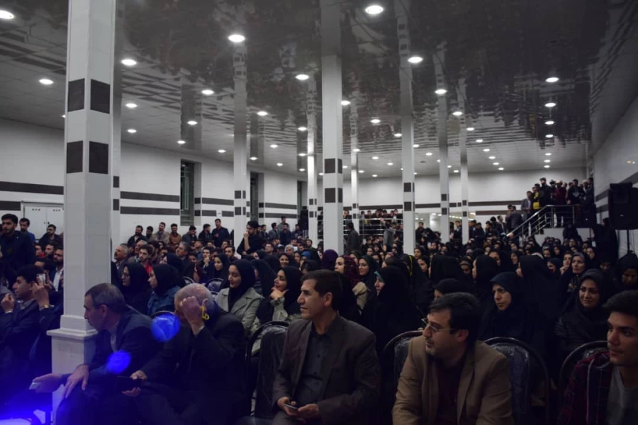 جلسه مناظره بین نامزدهای انتخابات یازدهمین دوره مجلس شورای اسلامی در دانشگاه فرهنگیان استان ایلام