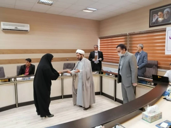 جلسه تجلیل از اساتید و کارکنان آموزش دانشگاه فرهنگیان استان ایلام