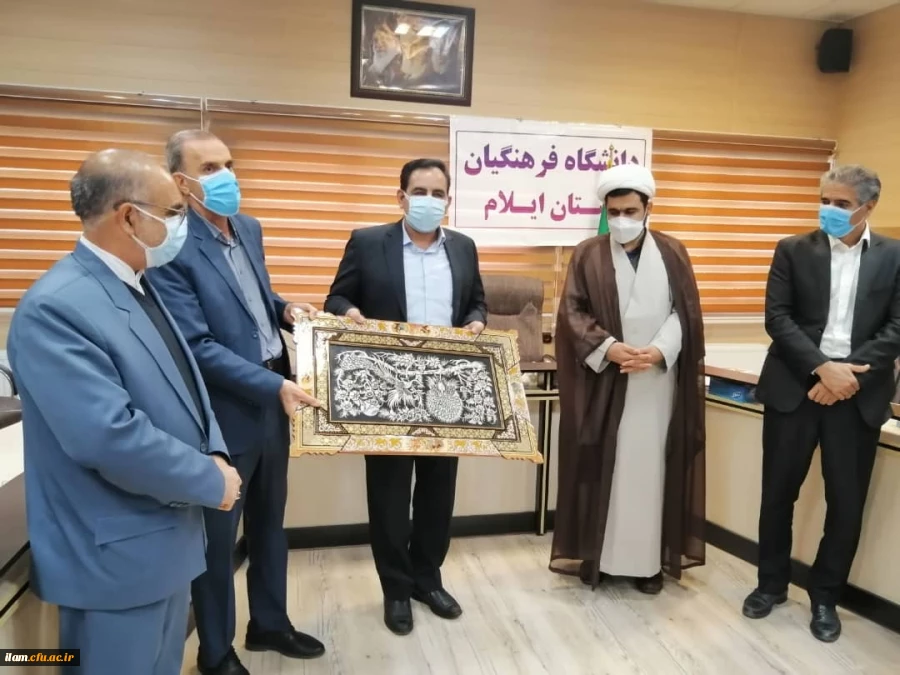 جلسه تکریم و معارفه سرپرستان قدیم و جدید مدیریت امور پردیس های استانی دانشگاه فرهنگیان ایلام