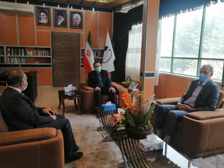 دیدار اعضای هیات رئیسه دانشگاه فرهنگیان استان ایلام با استاندار 