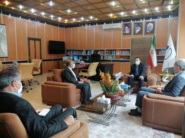 دیدار اعضای هیات رئیسه دانشگاه فرهنگیان استان ایلام با استاندار 