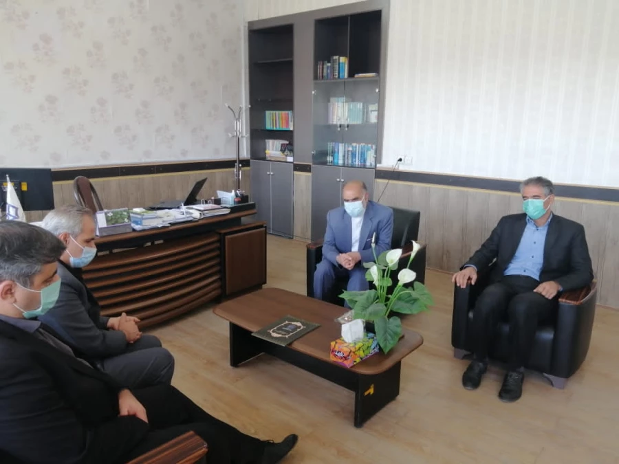 
با حضور همکاران بخش مالی سازمان مرکزی جلسه تودیع و معارفه مسئولین اسبق و جدید مالی دانشگاه