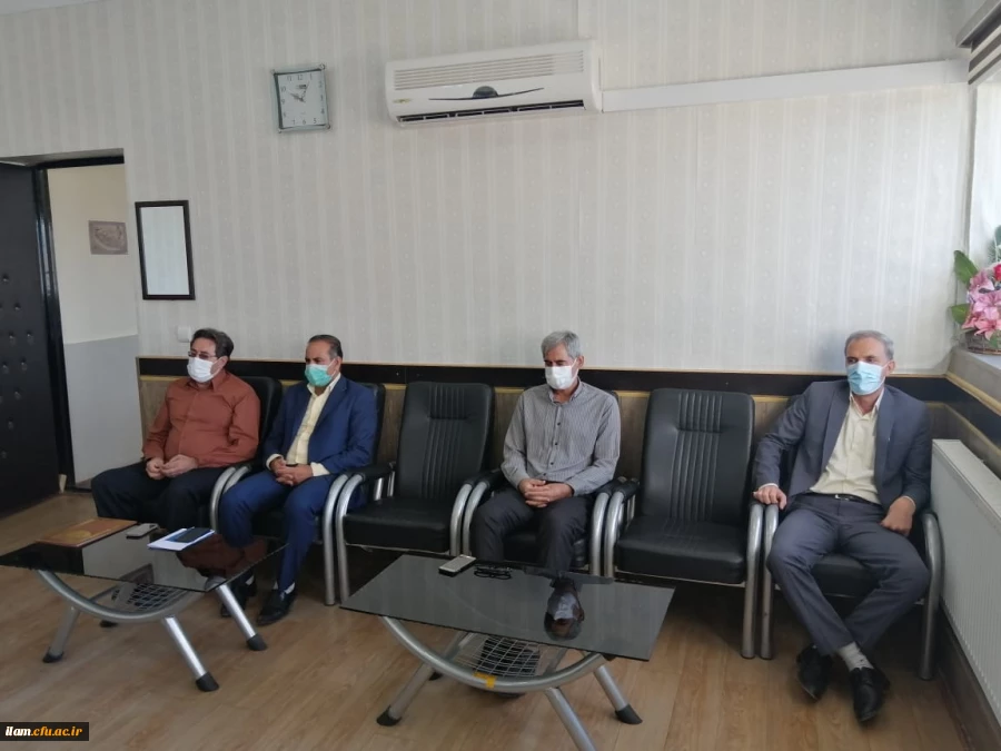 
با حضور همکاران بخش مالی سازمان مرکزی جلسه تودیع و معارفه مسئولین اسبق و جدید مالی دانشگاه