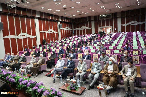 لزوم زنده شدن نهضت رجوع به کتاب و مقالات اصیل در دانشجومعلمان