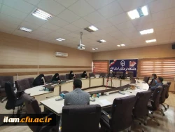 با حضور مدیر گروه و اساتیدجلسه گروه معارف اسلامی دانشگاه برگزار گردید
