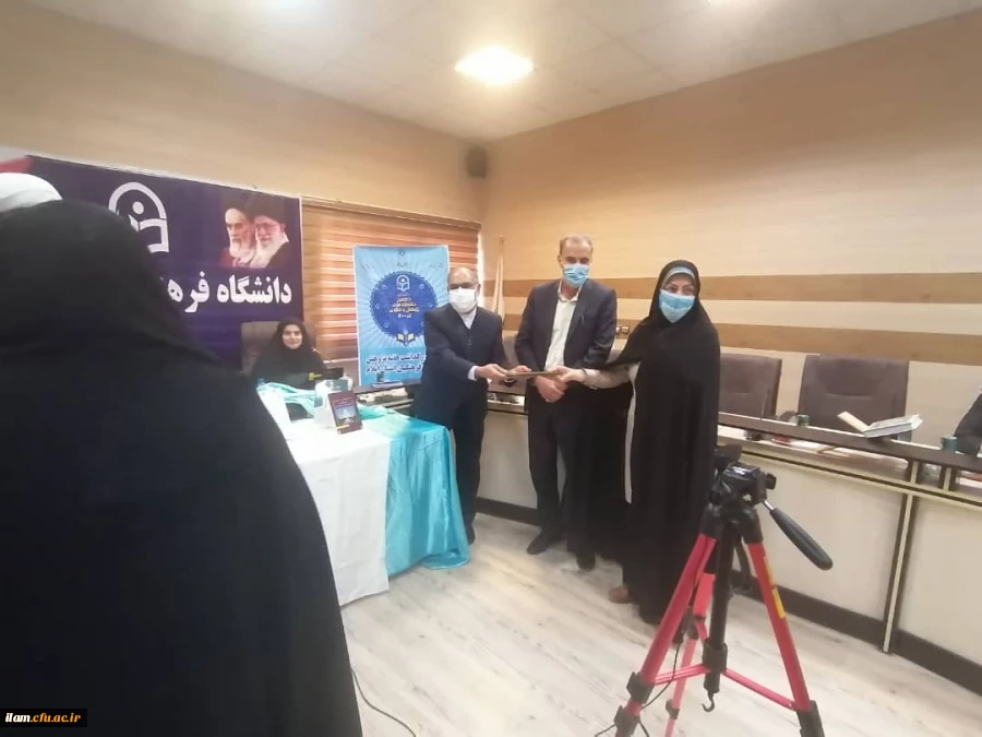 
تجلیل از برگزیدگان هفته پژوهش و رونمایی از کتب اعضای هیات علمی ، مدرسین و کارکنان

 2