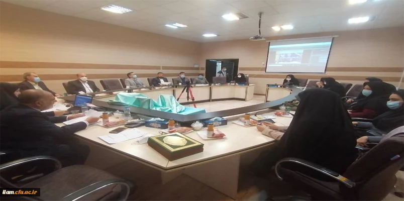 تجلیل از برگزیدگان هفته پژوهش و رونمایی از کتب اعضای هیات علمی ، مدرسین و کارکنان

 3