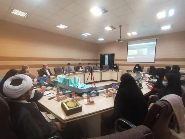 تجلیل از برگزیدگان هفته پژوهش و رونمایی از کتب اعضای هیات علمی ، مدرسین و کارکنان

 2