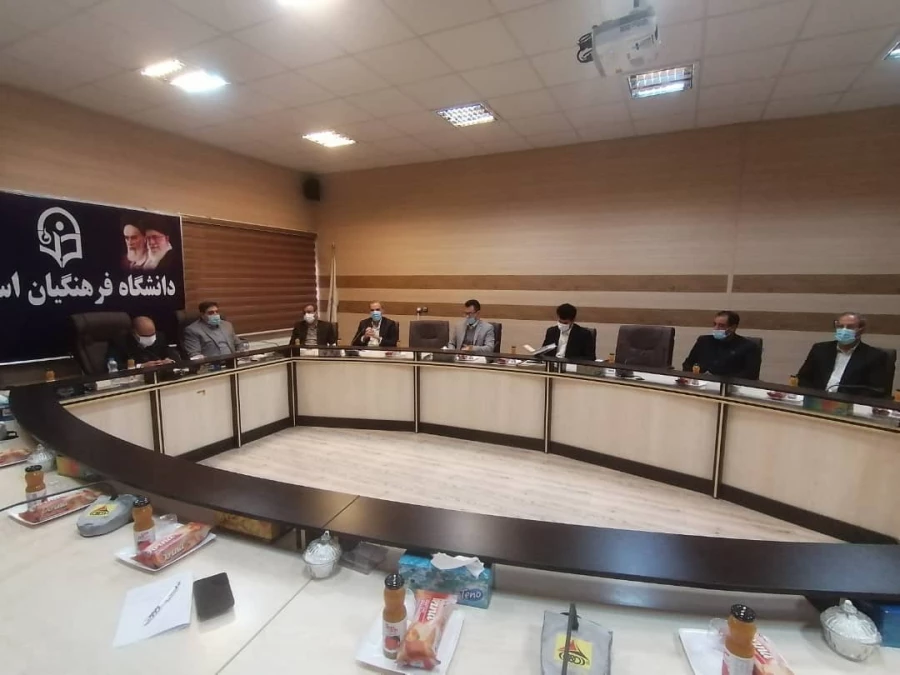 بازدیداز مراکز پردیس های استانی و حضور در نشست کارکنان دانشگاه فرهنگیان ایلام  5