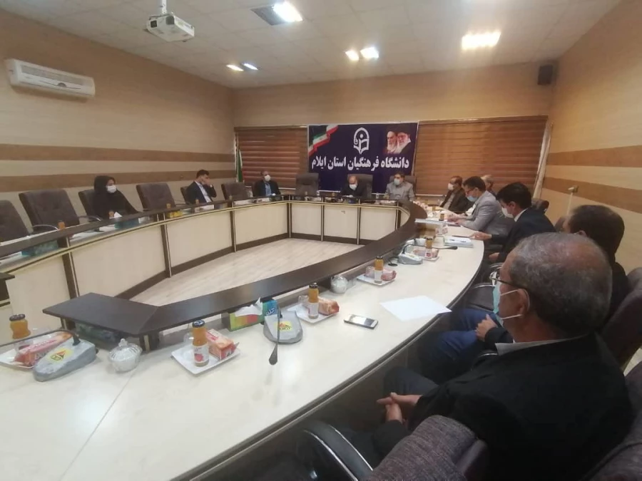 بازدیداز مراکز پردیس های استانی و حضور در نشست کارکنان دانشگاه فرهنگیان ایلام  8