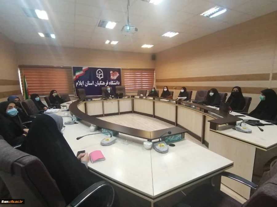 جلسه هم اندیشی سرپرست مدیریت استان با دبیران کانون ها، انجمن ها و تشکل های دانشجویی  2