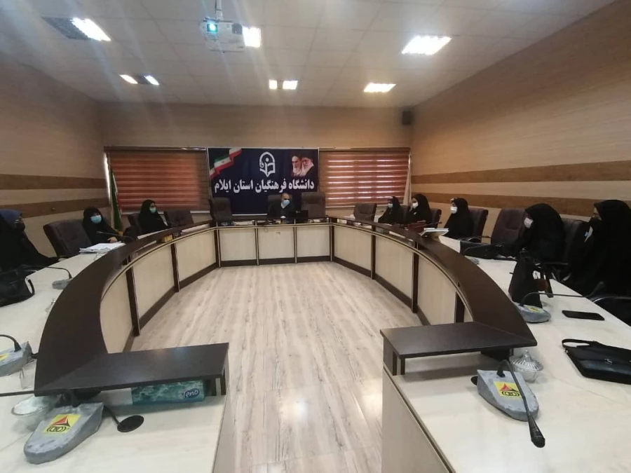 جلسه هم اندیشی سرپرست مدیریت استان با دبیران کانون ها، انجمن ها و تشکل های دانشجویی  4