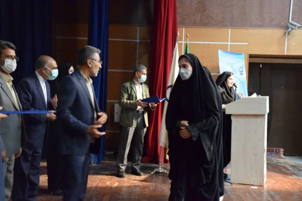 برگزاری ویژه برنامه گرامیداشت دهه سرآمدی آموزش در دانشگاه فرهنگیان استان ایلام 15