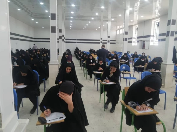 بازدید سرپرست دانشگاه فرهنگیان استان ایلام از محل برگزاری آزمون پایان ترم پردیس امام جعفر صادق (ع) 2