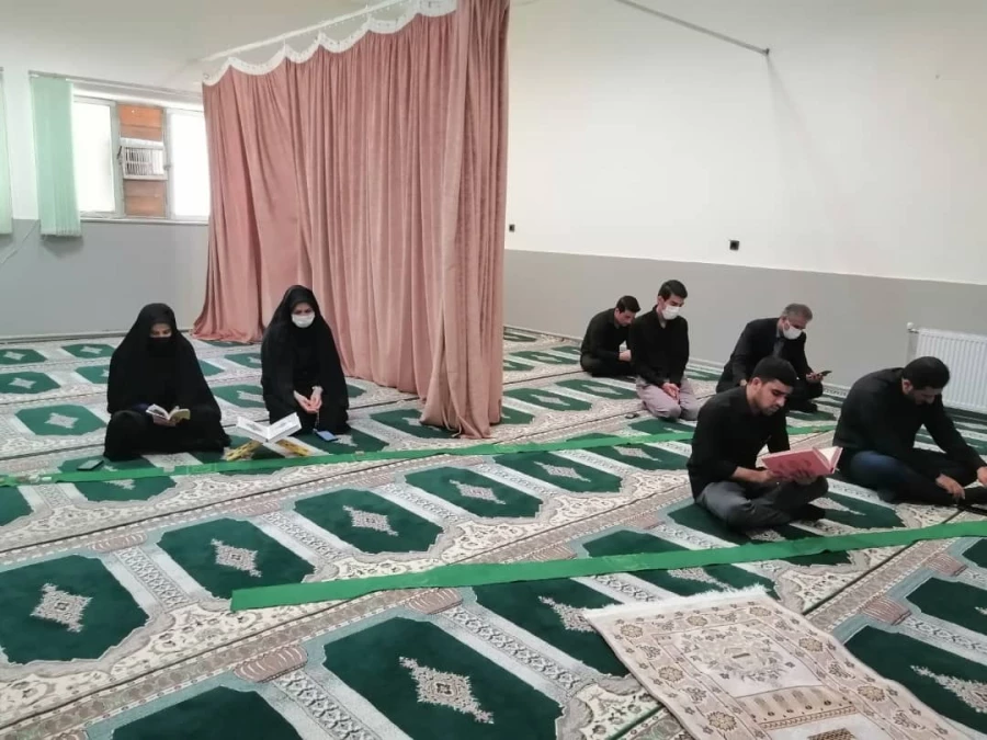 برگزاری مراسم معنوی زیارت عاشورا، نوحه خوانی و سوگواری در ایام محرم در دانشگاه فرهنگیان استان ایلام 4