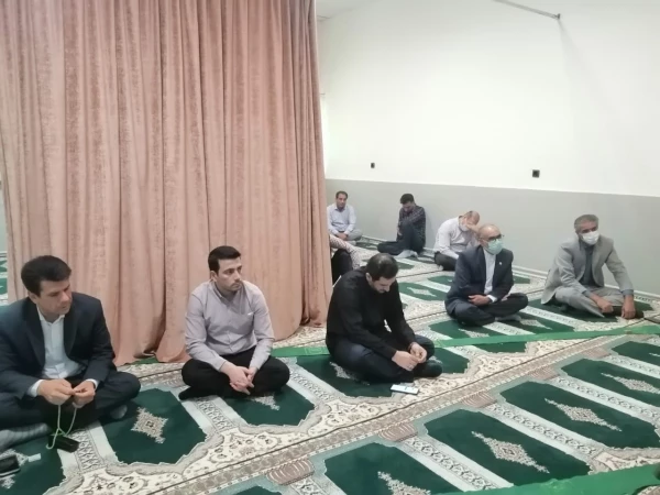 برگزاری مراسم پرفیض قرائت زیارت عاشورا به همراه مداحی و روضه خوانی در مدیریت امور پردیس های دانشگاه فرهنگیان استان ایلام 3