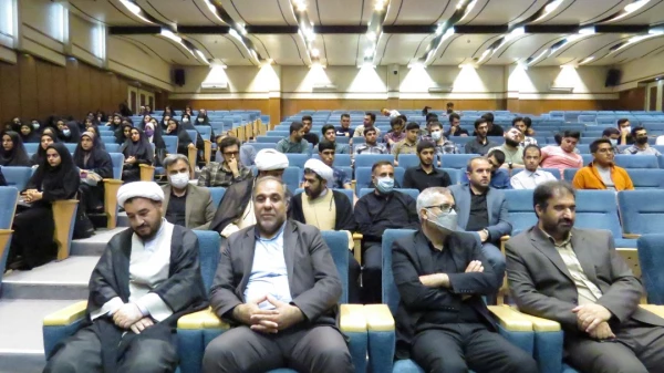 دوره حامیم به منظور توانمندسازی دانشجویان فعال فرهنگی، سیاسی و اجتماعی دانشگاه های استان ایلام در مجتمع یاوران مهدی(عج) قم به مدت ۷ روز برگزار شد.  2