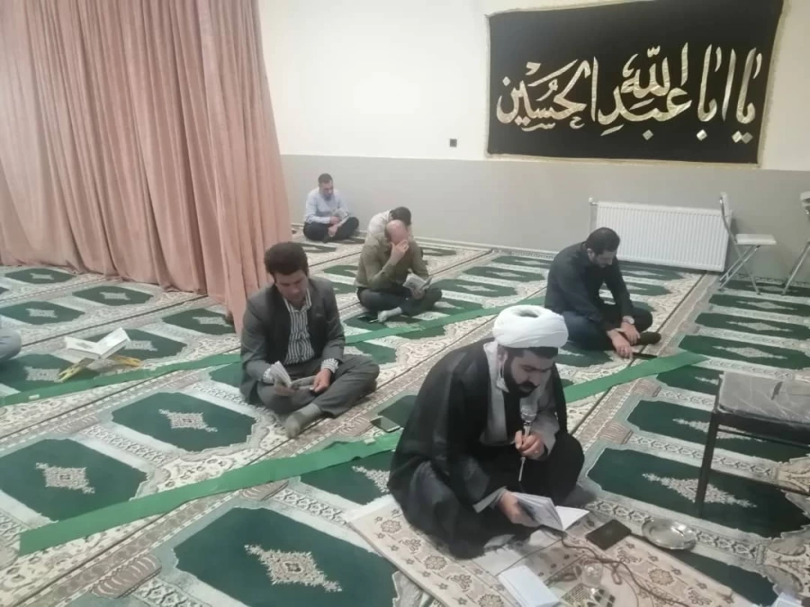 برگزاری مراسم پرفیض و معنوی قرائت زیارت عاشورا در دانشگاه فرهنگیان استان ایلام 3