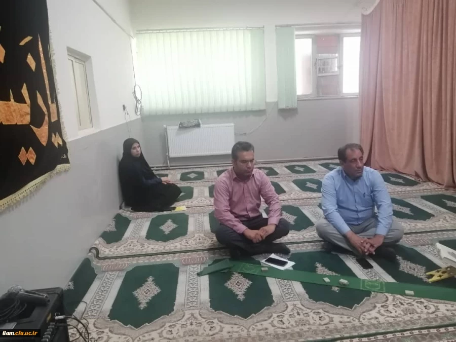 برگزاری مراسم پرفیض و معنوی قرائت زیارت عاشورا در دانشگاه فرهنگیان استان ایلام 4